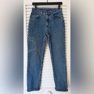 Riders Vintage Women's Blue Jeans with Embroidered Detail size 28 waist